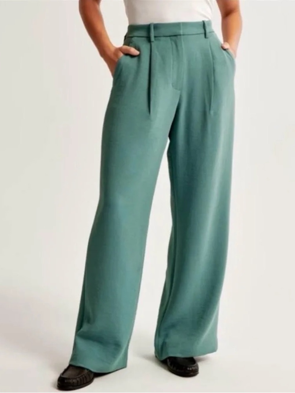 NEW! Abercrombie & Fitch Harper Tailored Premium Crepe Pant from A&F in Teal 27